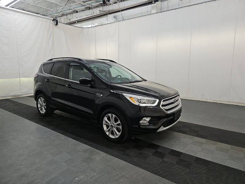 2017 Ford Escape SE - Photo 2 - Carmichaels, PA 15320