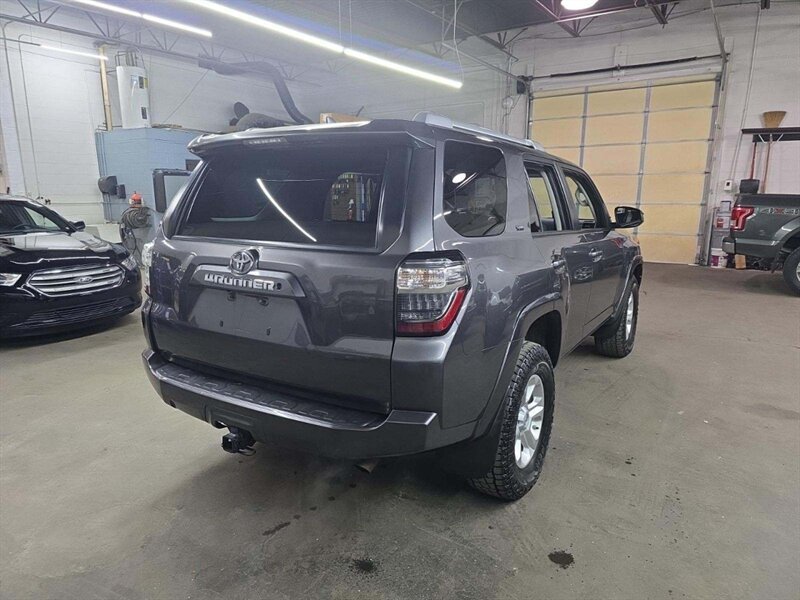 2016 Toyota 4Runner SR5 - Photo 2 - Carmichaels, PA 15320