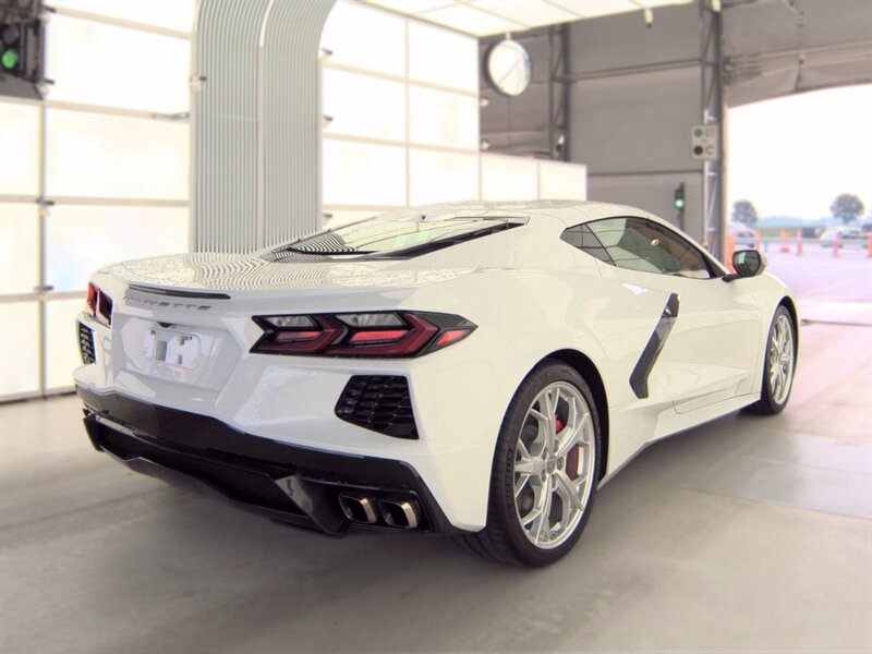 2020 Chevrolet Corvette Stingray - Photo 4 - Carmichaels, PA 15320
