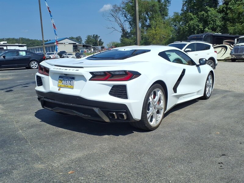 2020 Chevrolet Corvette Stingray - Photo 5 - Carmichaels, PA 15320
