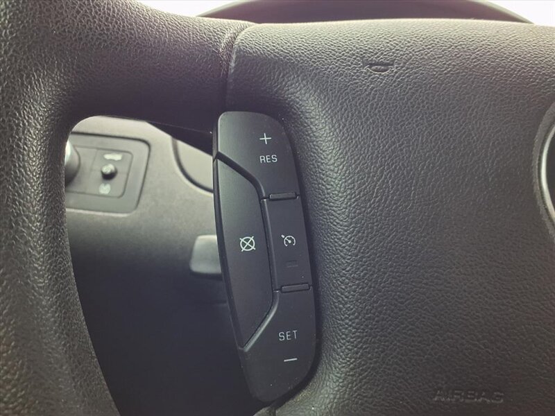 2011 Chevrolet Impala LS - Photo 11 - Carmichaels, PA 15320