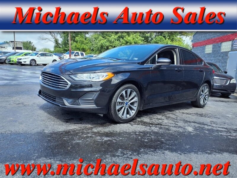 2020 Ford Fusion SE  