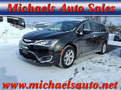 2017 Chrysler Pacifica Touring Plus Van