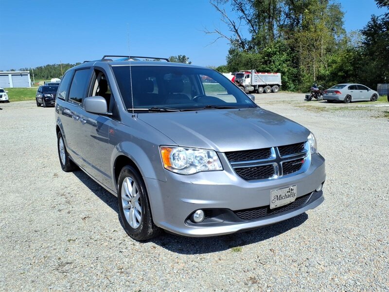 2019 Dodge Grand Caravan SXT - Photo 2 - Carmichaels, PA 15320