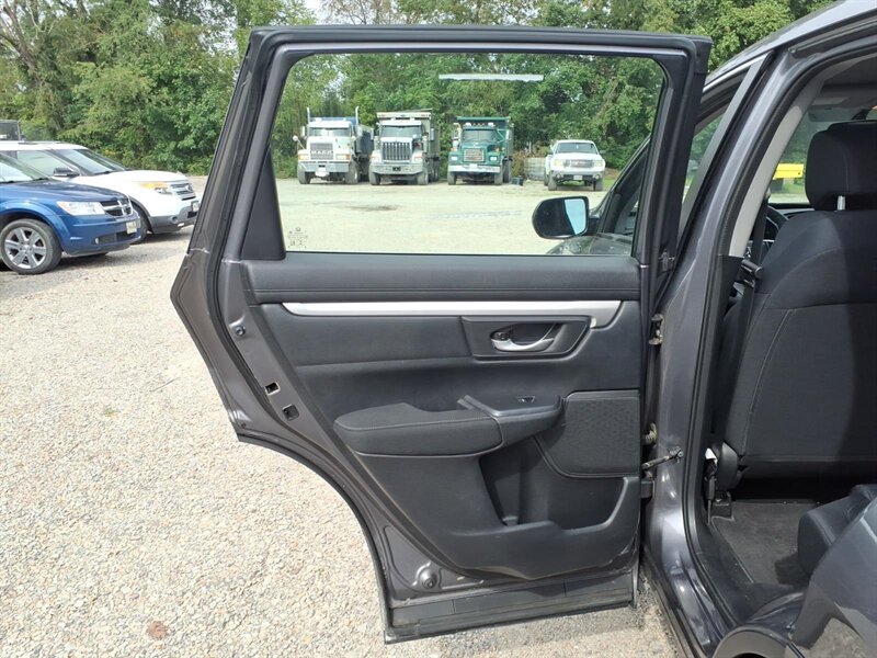 2018 Honda CR-V LX - Photo 9 - Carmichaels, PA 15320