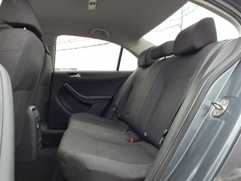 2015 Volkswagen Jetta S - Photo 8 - Carmichaels, PA 15320