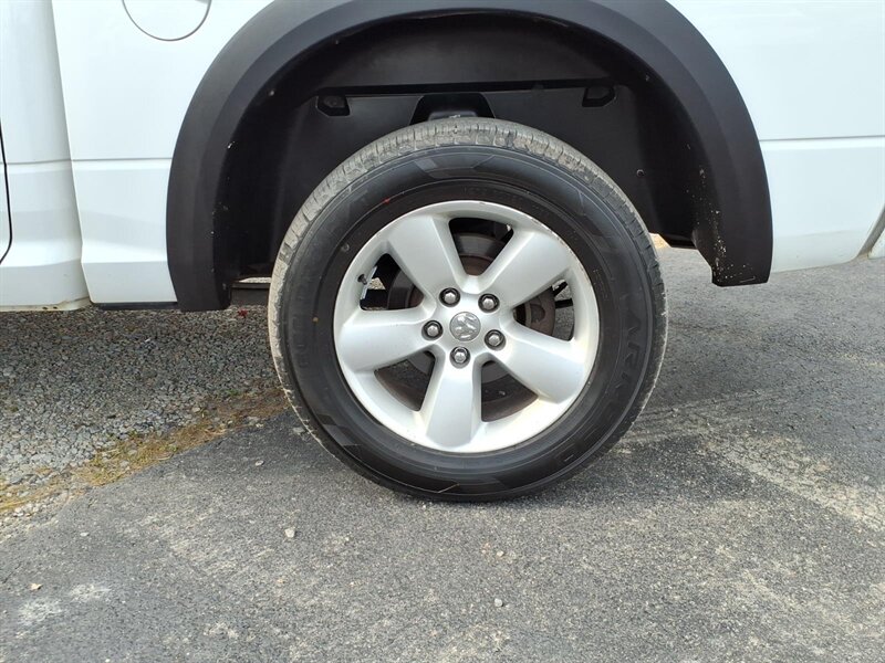 2015 RAM 1500 Express - Photo 5 - Carmichaels, PA 15320