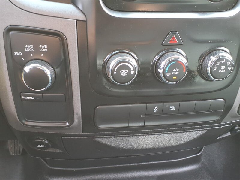 2015 RAM 1500 Express - Photo 11 - Carmichaels, PA 15320