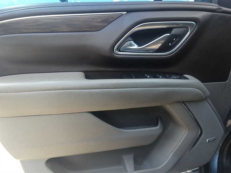 2022 Chevrolet Suburban Z71 - Photo 11 - Carmichaels, PA 15320