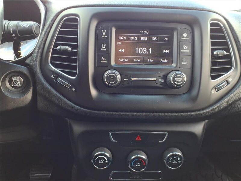 2018 Jeep Compass Latitude   - Photo 12 - Carmichaels, PA 15320