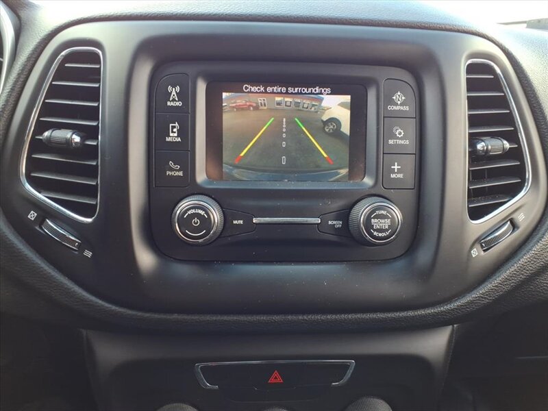 2018 Jeep Compass Latitude   - Photo 13 - Carmichaels, PA 15320