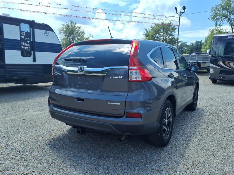 2016 Honda CR-V SE - Photo 5 - Carmichaels, PA 15320