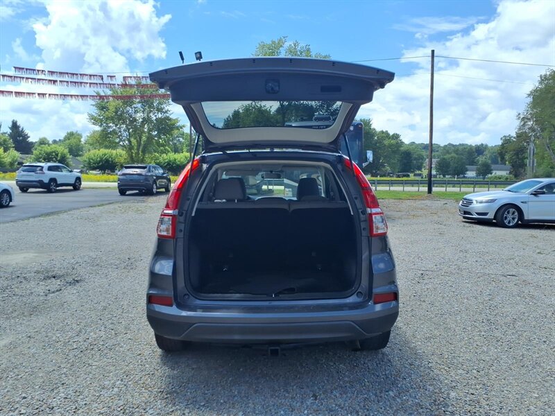 2016 Honda CR-V SE - Photo 11 - Carmichaels, PA 15320
