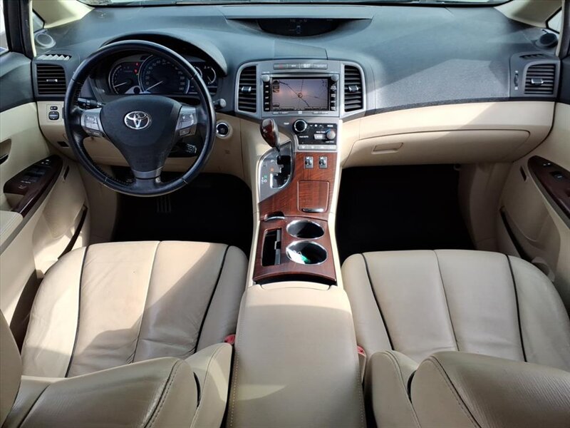 2009 Toyota Venza FWD V6 - Photo 8 - Carmichaels, PA 15320