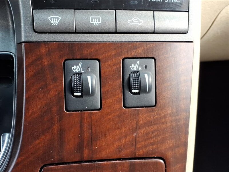 2009 Toyota Venza FWD V6 - Photo 12 - Carmichaels, PA 15320