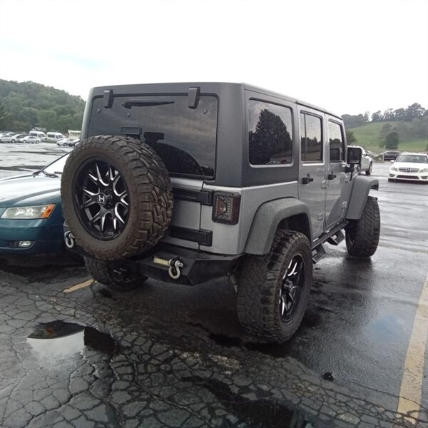 2016 Jeep Wrangler Sport - Photo 4 - Carmichaels, PA 15320