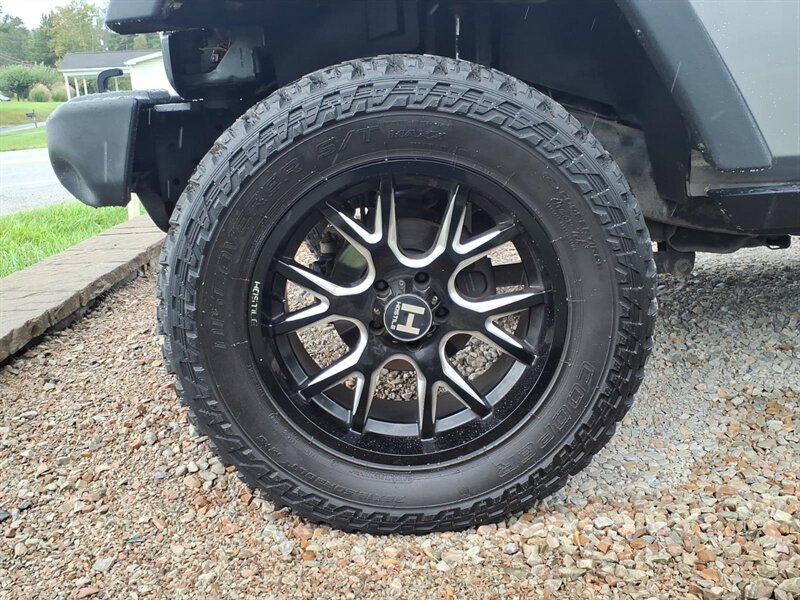 2016 Jeep Wrangler Sport - Photo 6 - Carmichaels, PA 15320
