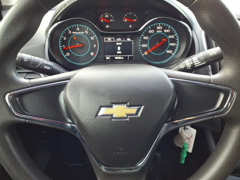 2017 Chevrolet Cruze LS Manual - Photo 13 - Carmichaels, PA 15320