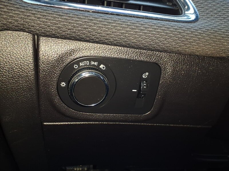 2017 Chevrolet Cruze LS Manual - Photo 14 - Carmichaels, PA 15320