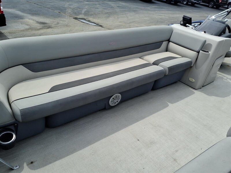2021 PRINCECRAFT VECTRA PONTOON - Photo 5 - Carmichaels, PA 15320