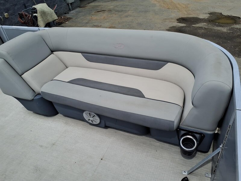 2021 PRINCECRAFT VECTRA PONTOON - Photo 6 - Carmichaels, PA 15320