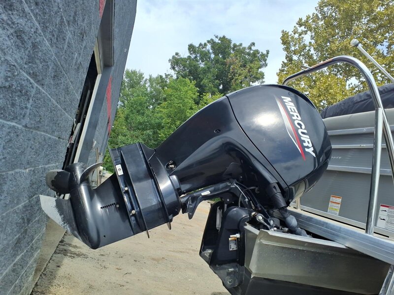 2021 PRINCECRAFT VECTRA PONTOON - Photo 12 - Carmichaels, PA 15320