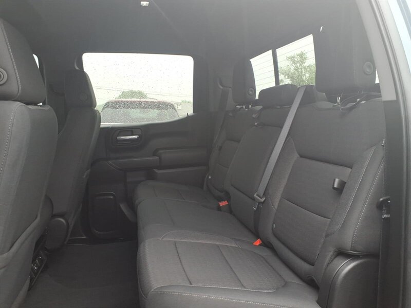2020 Chevrolet Silverado 1500 LT - Photo 7 - Carmichaels, PA 15320