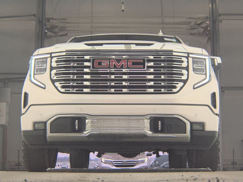 2022 GMC Sierra 1500 Denali - Photo 8 - Carmichaels, PA 15320