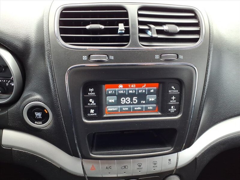 2015 Dodge Journey SXT - Photo 11 - Carmichaels, PA 15320