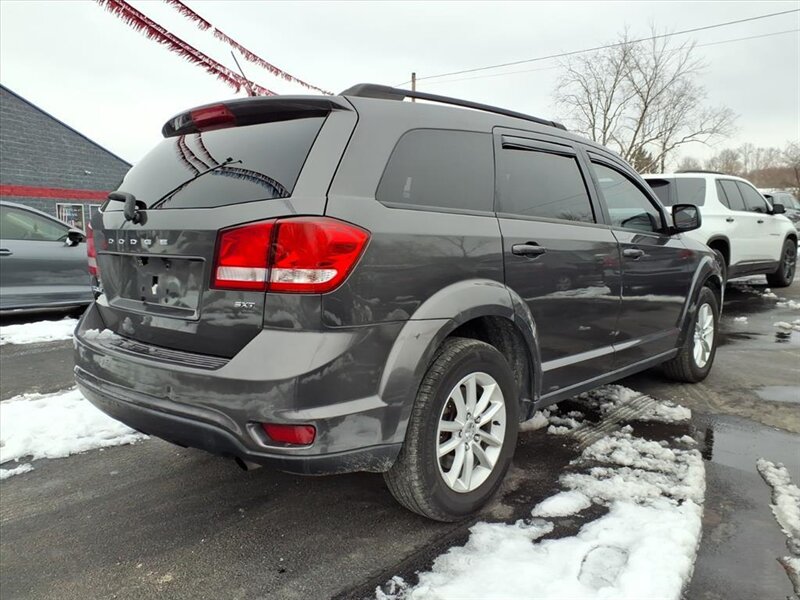 2015 Dodge Journey SXT - Photo 3 - Carmichaels, PA 15320