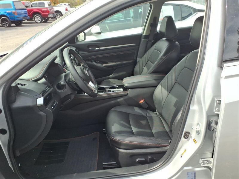 2023 Nissan Altima 2.5 SR - Photo 9 - Carmichaels, PA 15320