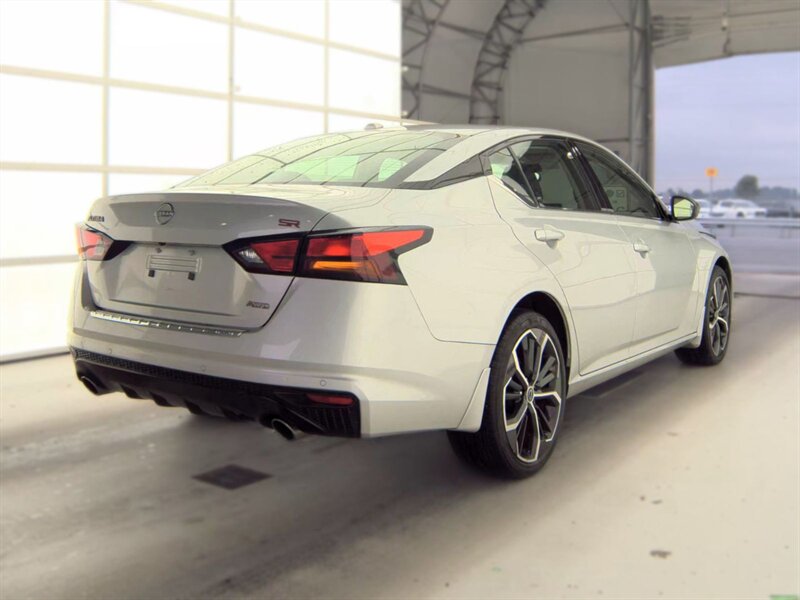2023 Nissan Altima 2.5 SR - Photo 4 - Carmichaels, PA 15320