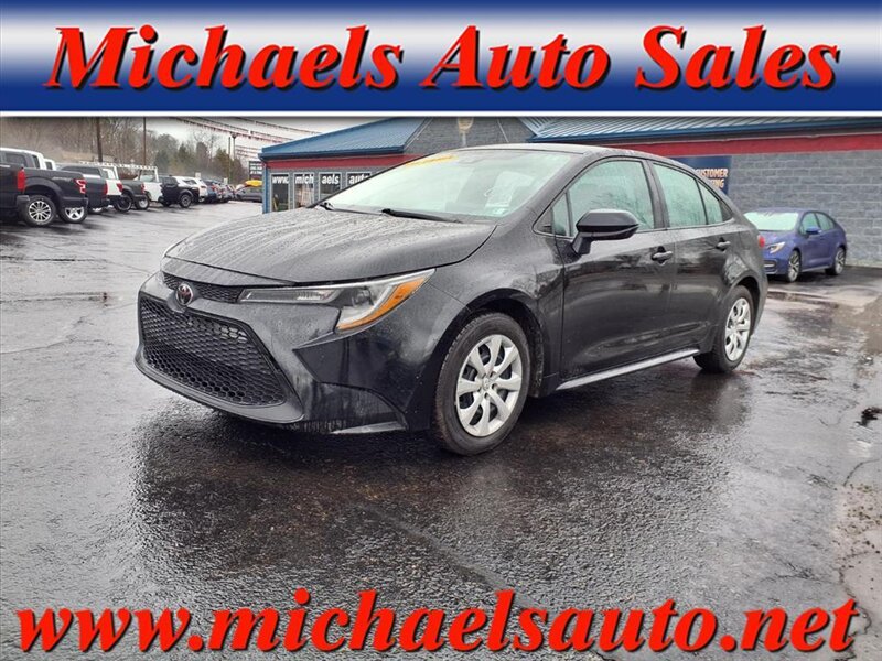 2021 Toyota Corolla LE's photo