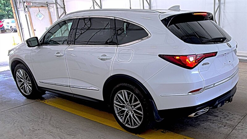 2024 Acura MDX SH-AWD w/Advance - Photo 3 - Carmichaels, PA 15320