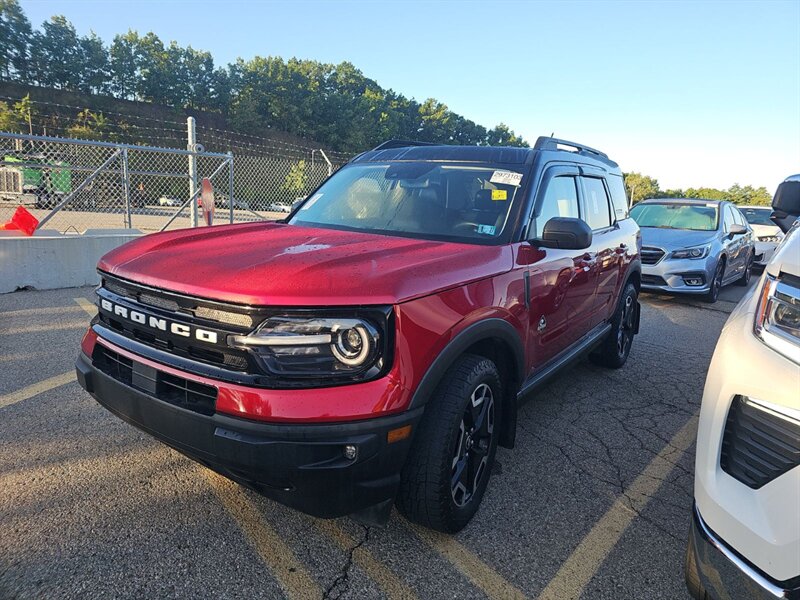 2021 Ford Bronco Sport Outer Banks   - Photo 1 - Carmichaels, PA 15320