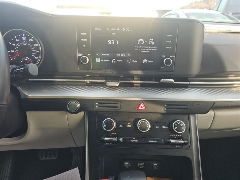 2024 Kia Carnival LX - Photo 12 - Carmichaels, PA 15320