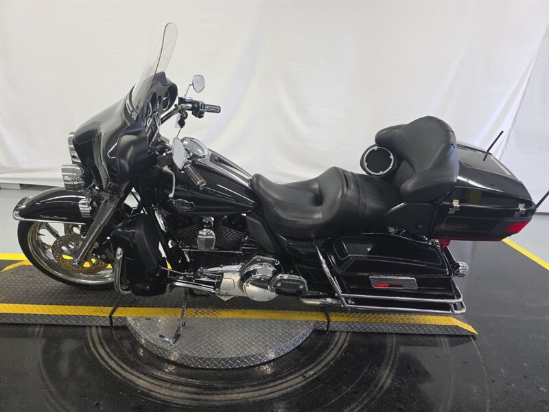 2009 Harley-Davidson Electra Glide FLHTCU   - Photo 1 - Carmichaels, PA 15320