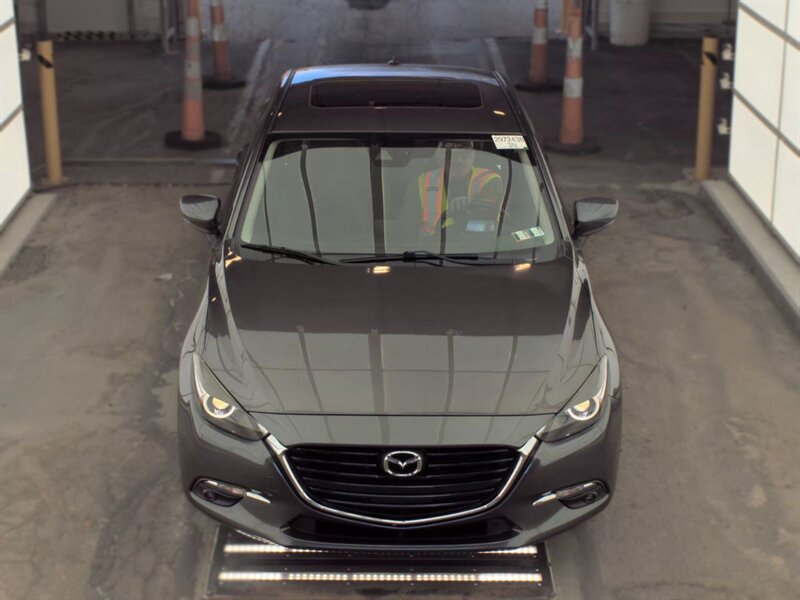 2018 Mazda Mazda3 Grand Touring - Photo 6 - Carmichaels, PA 15320