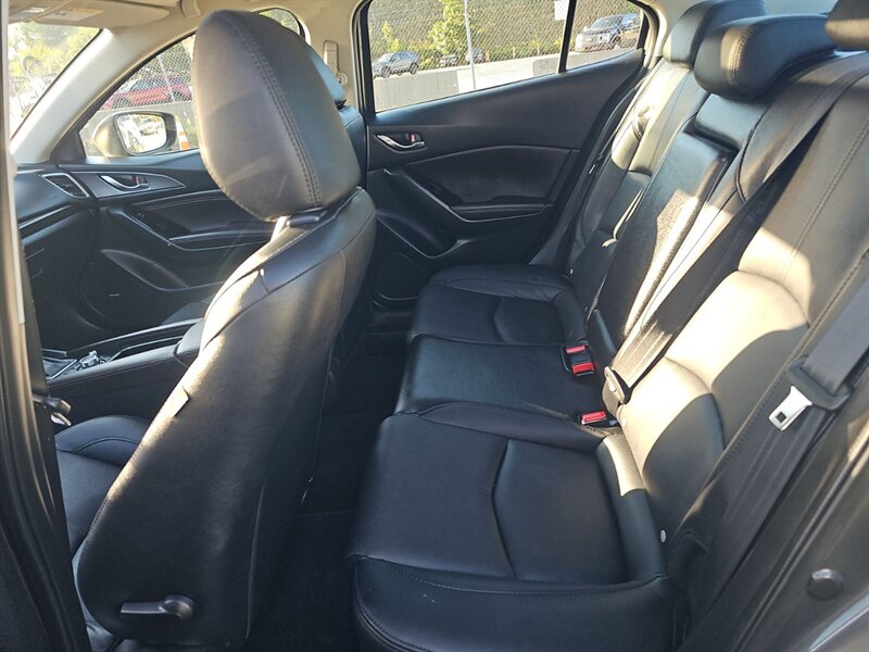 2018 Mazda Mazda3 Grand Touring - Photo 14 - Carmichaels, PA 15320