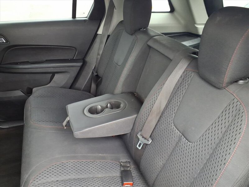 2015 GMC Terrain SLE-2   - Photo 8 - Carmichaels, PA 15320