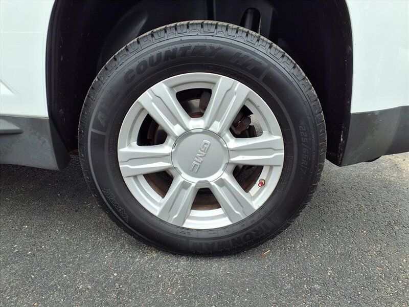 2015 GMC Terrain SLE-2   - Photo 6 - Carmichaels, PA 15320