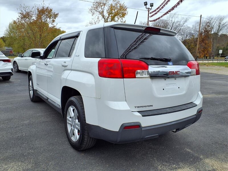 2015 GMC Terrain SLE-2   - Photo 3 - Carmichaels, PA 15320