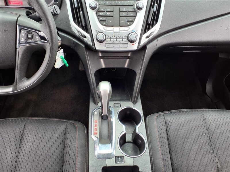 2015 GMC Terrain SLE-2   - Photo 12 - Carmichaels, PA 15320