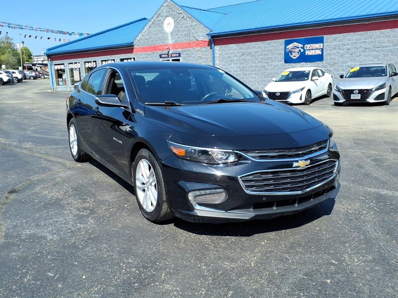 2018 Chevrolet Malibu LT - Photo 2 - Carmichaels, PA 15320