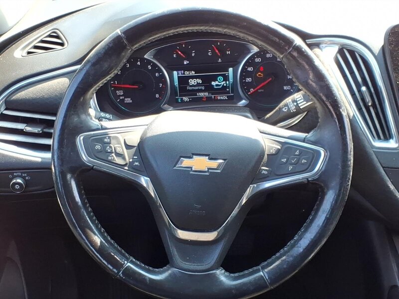 2018 Chevrolet Malibu LT - Photo 14 - Carmichaels, PA 15320