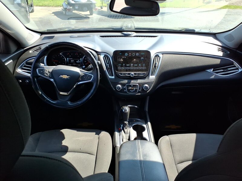 2018 Chevrolet Malibu LT - Photo 12 - Carmichaels, PA 15320