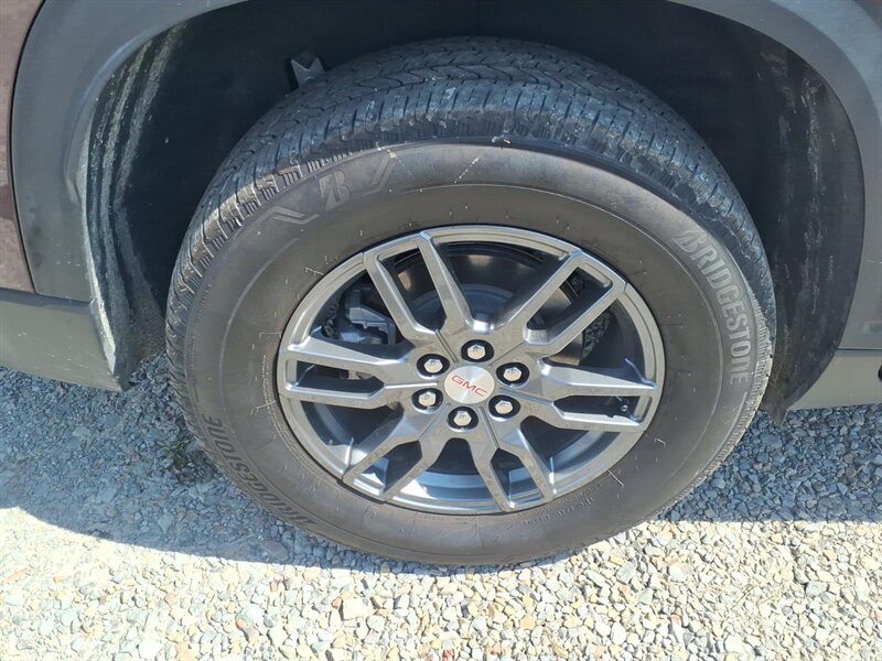 2025 GMC Acadia Elevation - Photo 6 - Carmichaels, PA 15320
