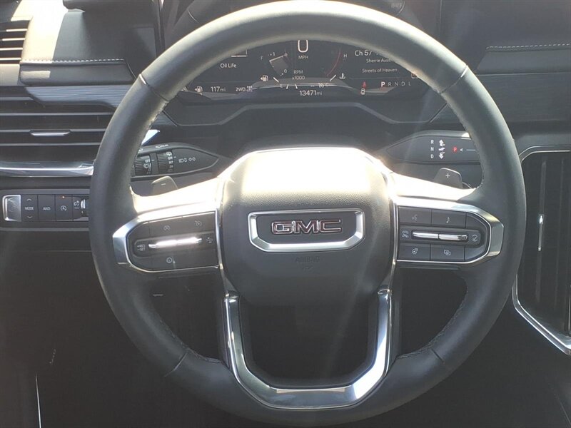 2025 GMC Acadia Elevation - Photo 14 - Carmichaels, PA 15320