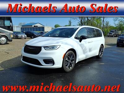 2025 Chrysler Pacifica Limited Van