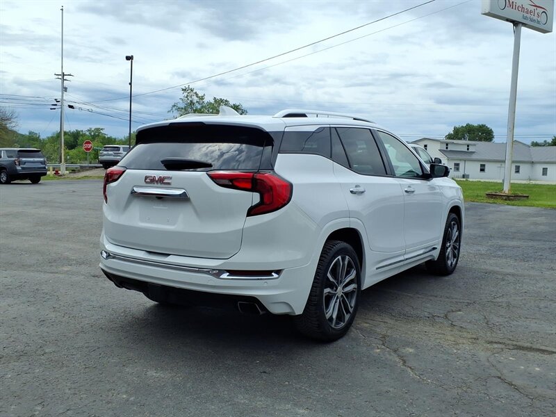 2019 GMC Terrain Denali - Photo 4 - Carmichaels, PA 15320